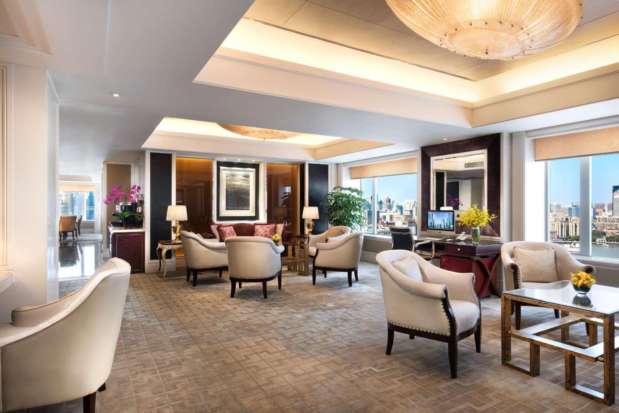 Pudong Shangri-La, Шанхай Экстерьер фото